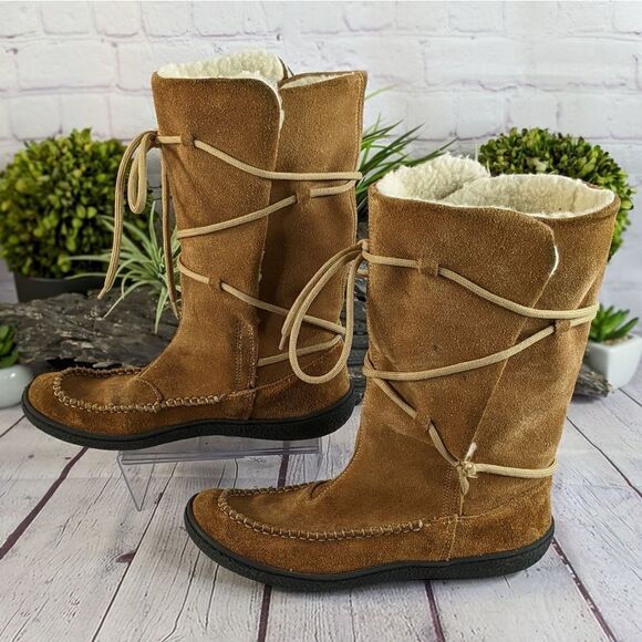 Tsonga Fleece Lined Leather Moc Style Boots - Picture 4 of 9